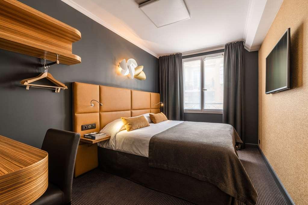 Europe & 3* Clichy